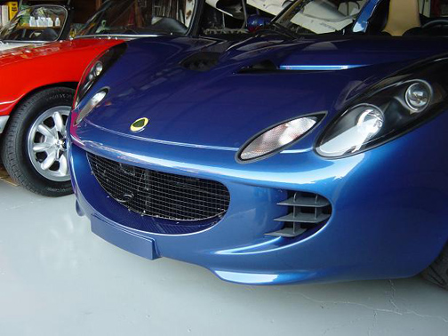 Kiyoshi puts in a new front grille
